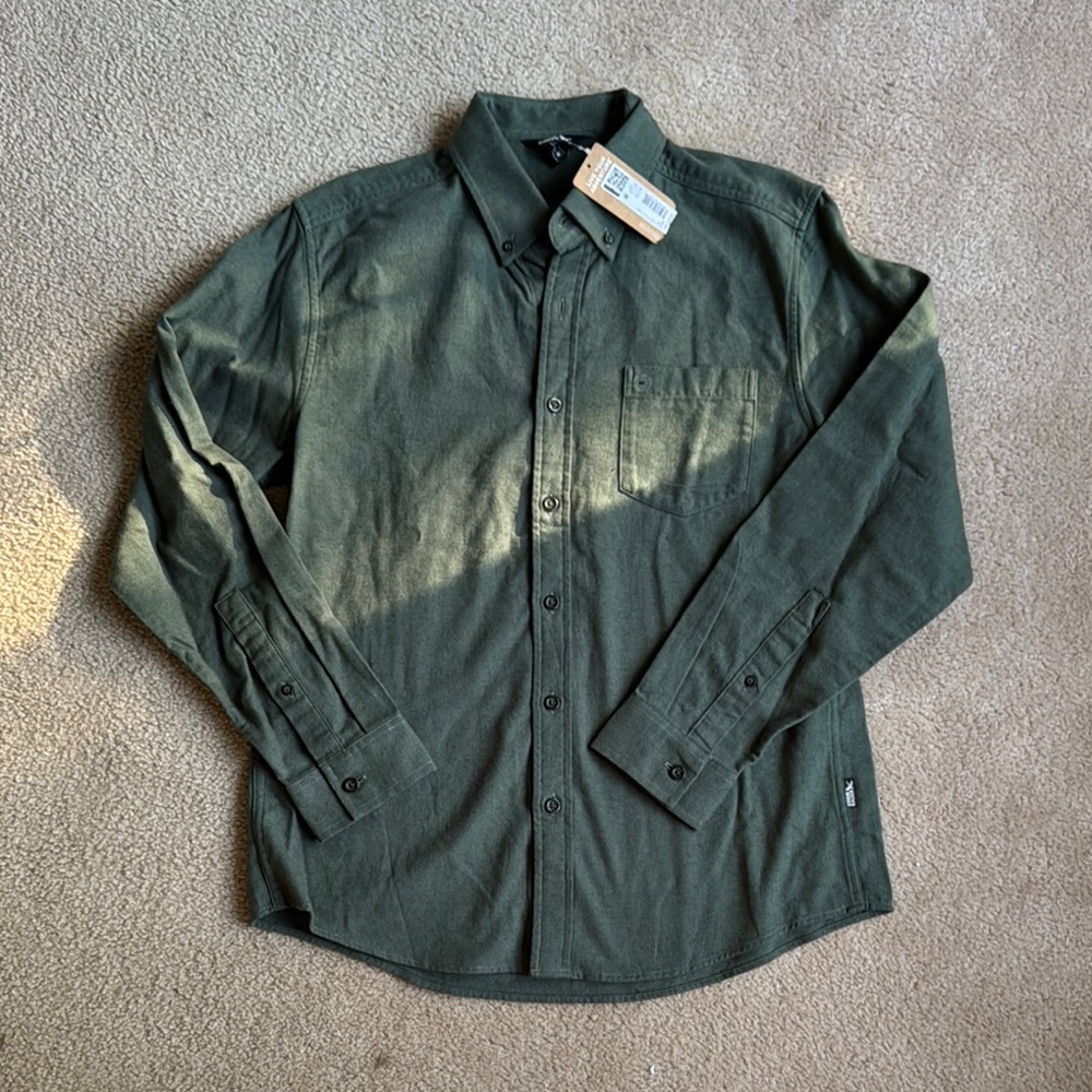 Men's Green Button-Up Shirt
